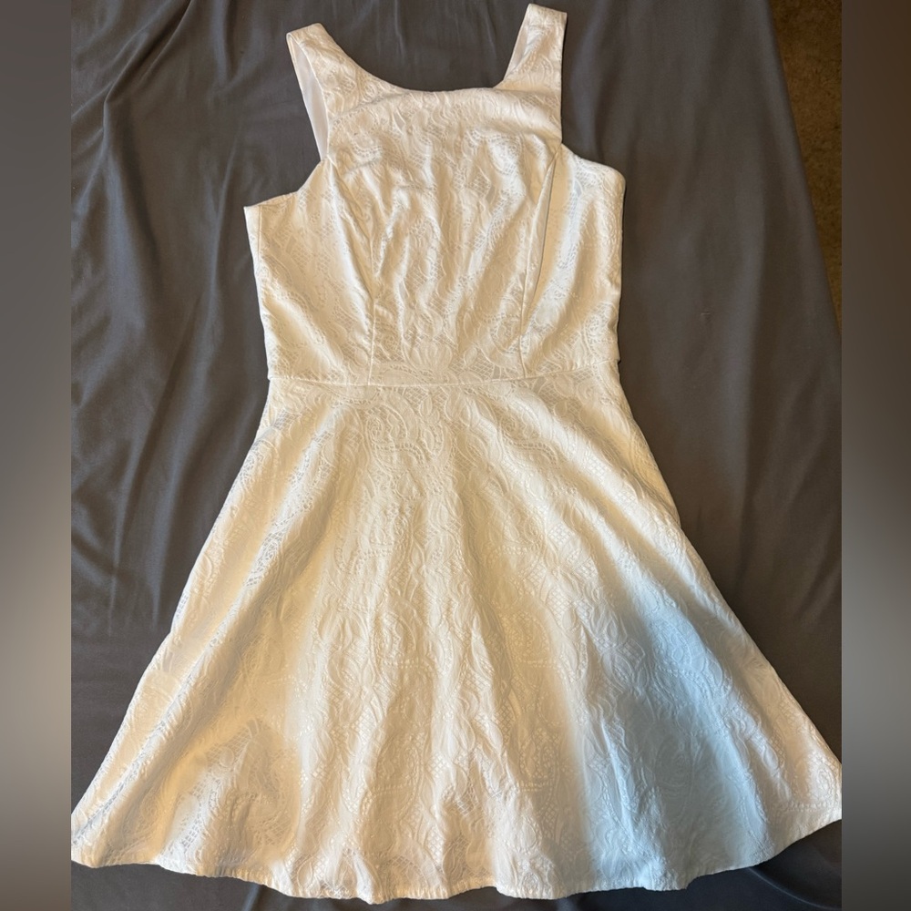 Elegant White Midi Dress